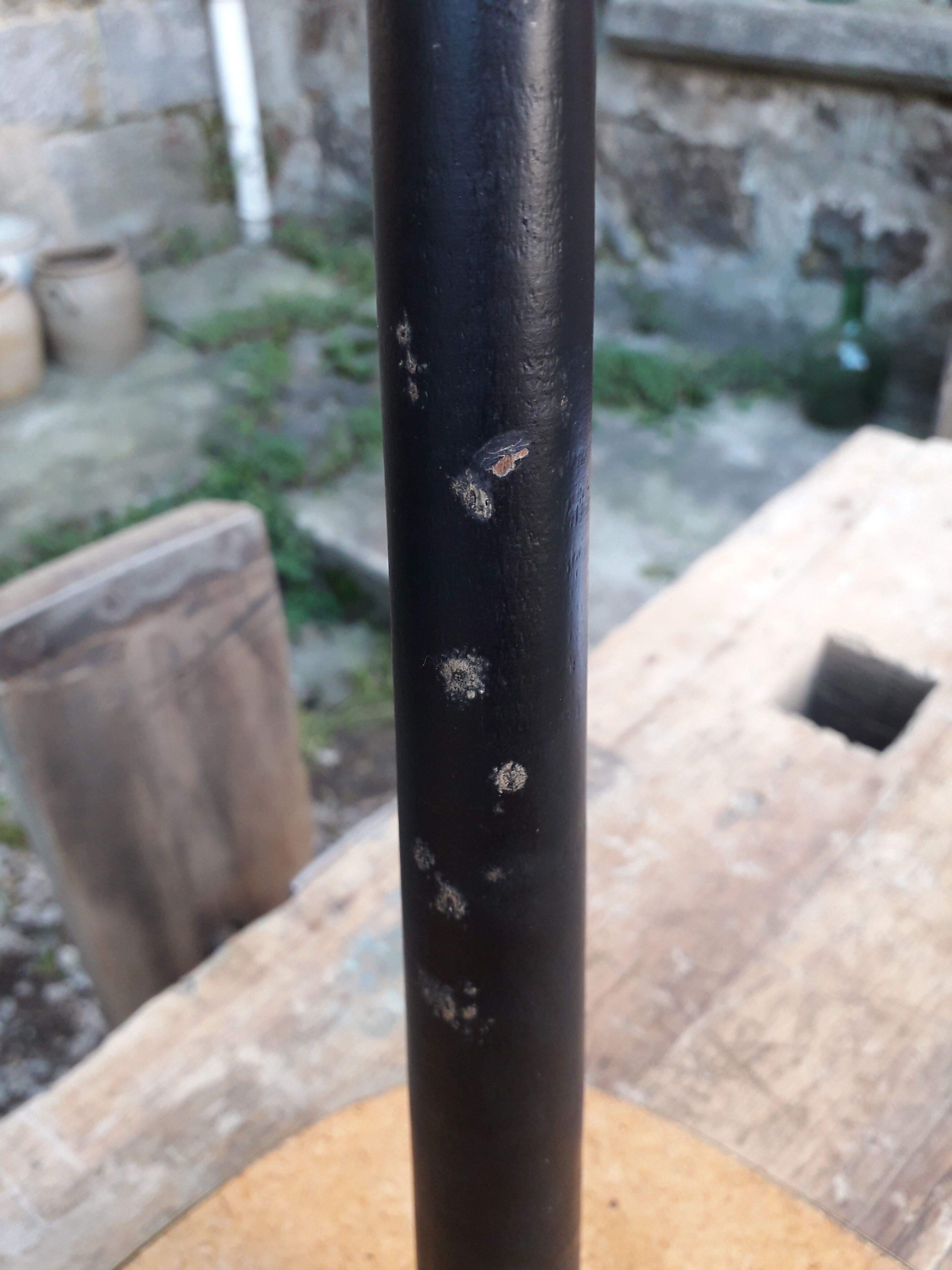 Vintage coffee table spindle legs