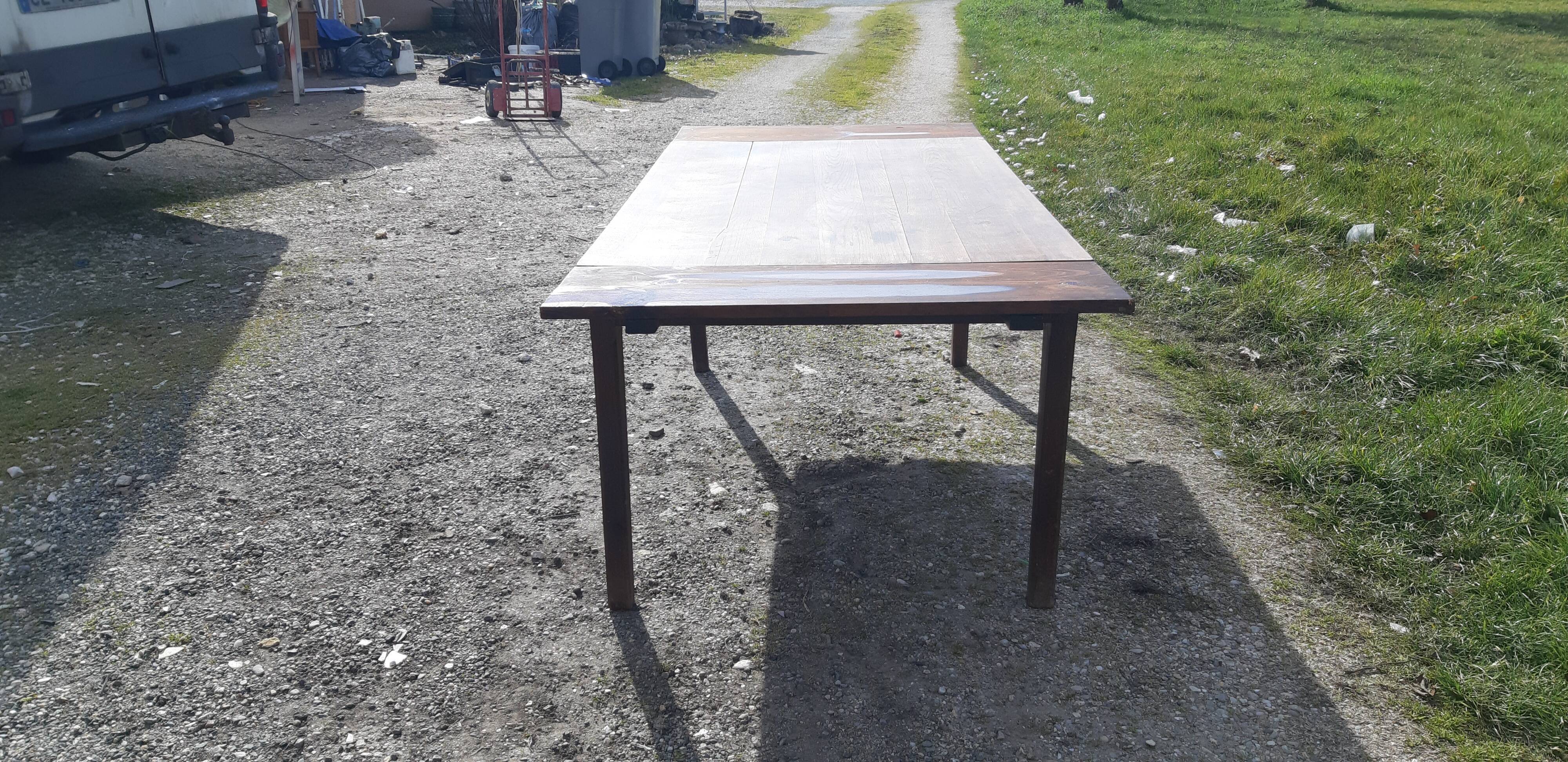 Oak farmhouse table with 2 extensions