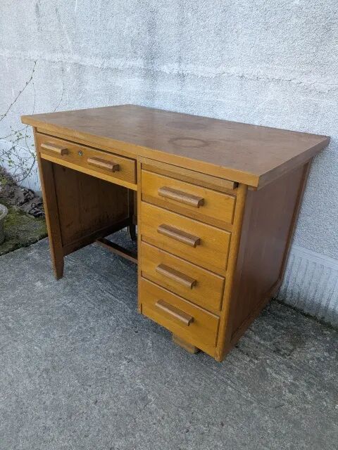 Bureau administratif adulte