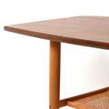 Coffee table in teak with boat shape