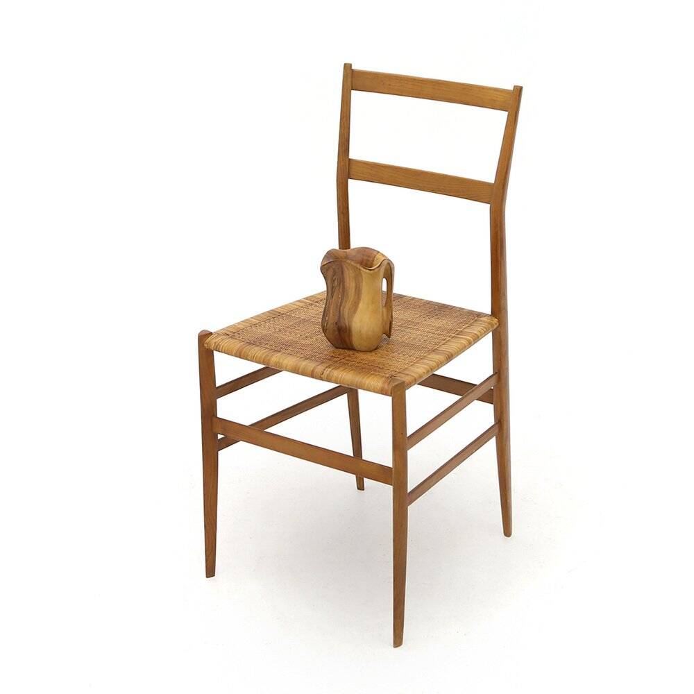 Pichet en bois sculpté dans le style d'Alexandre Noll, 1960s