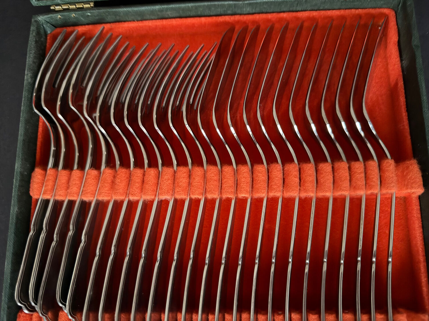 Ensemble de 12 couverts à poisson (24 pièces)