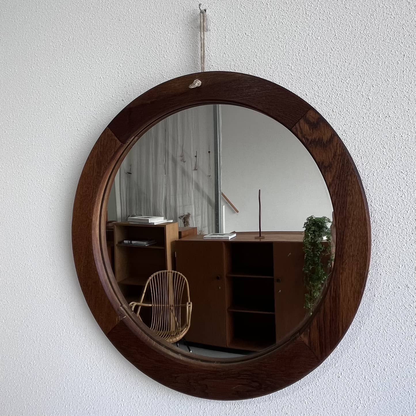 Vintage mirror round