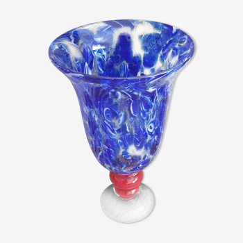 Vase vintage piedouche bleu moulé