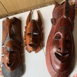 3 masques africains en bois sculpté