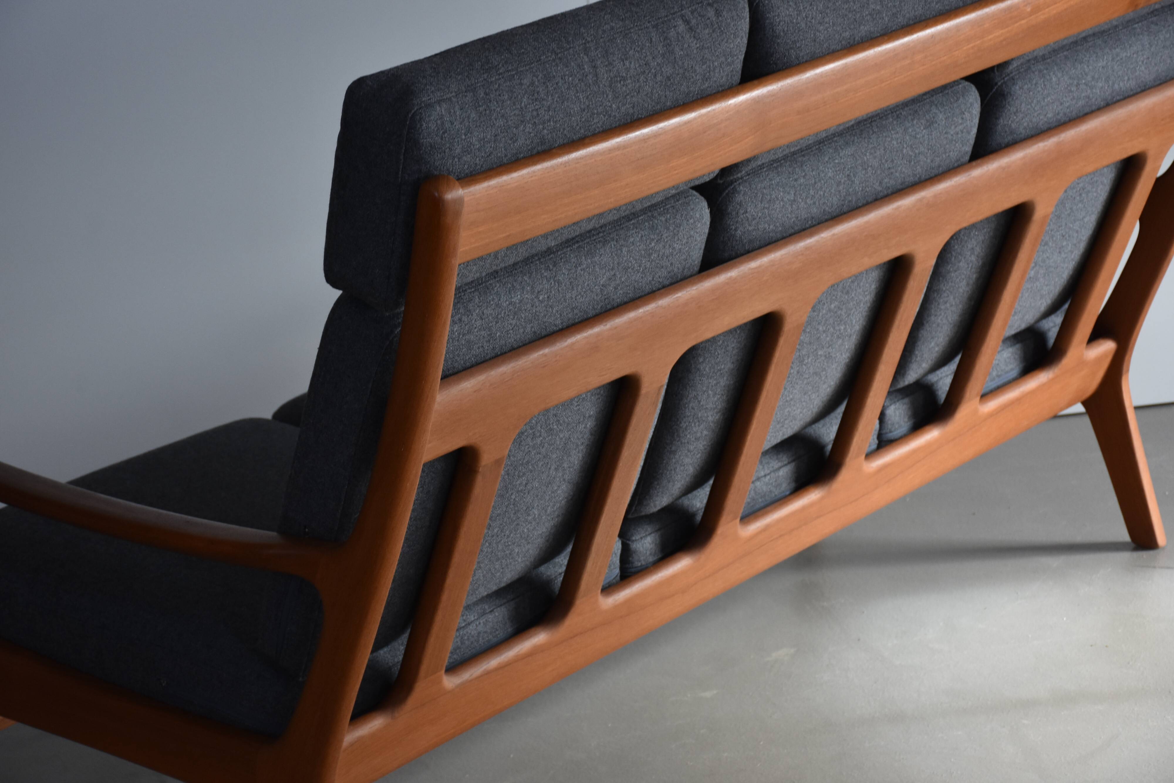 Mid Century Sofa by Juul Kristensen, 1970s