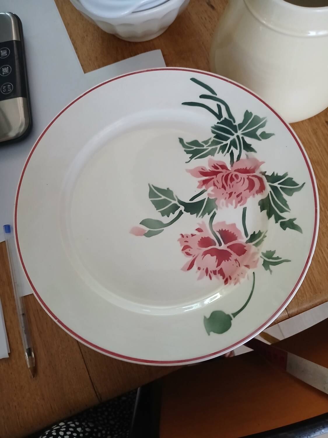 12 antique flat plates + HBCM soup tureen