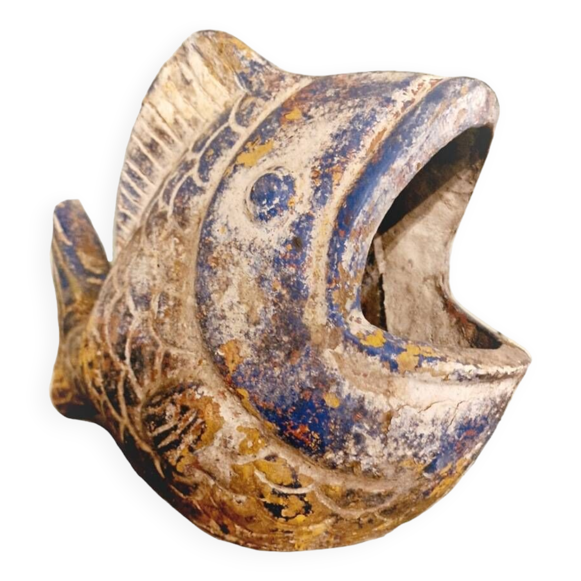 Old fish-shaped pot holder