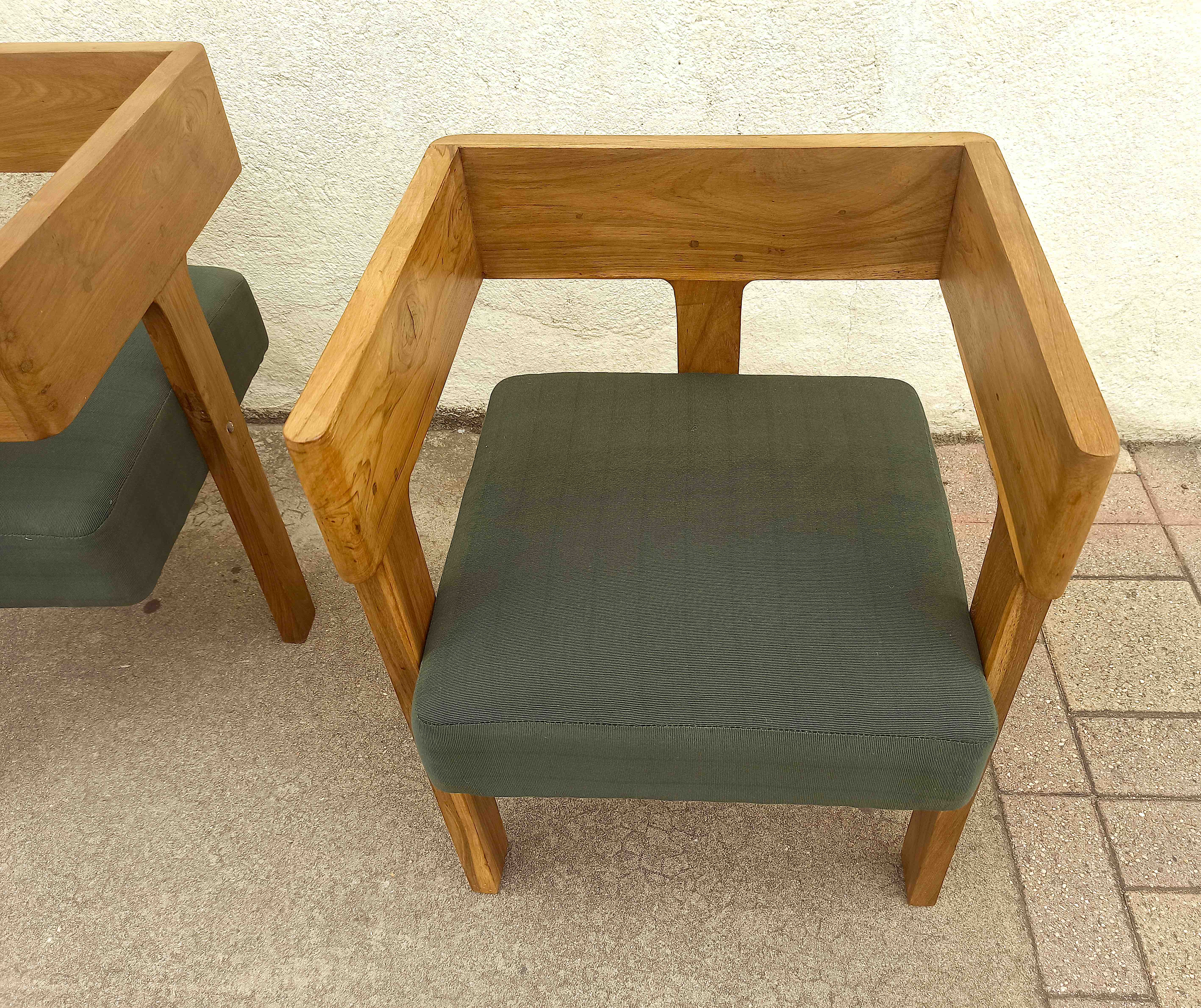 Pair of tripod armchairs ancient solid teak, 60