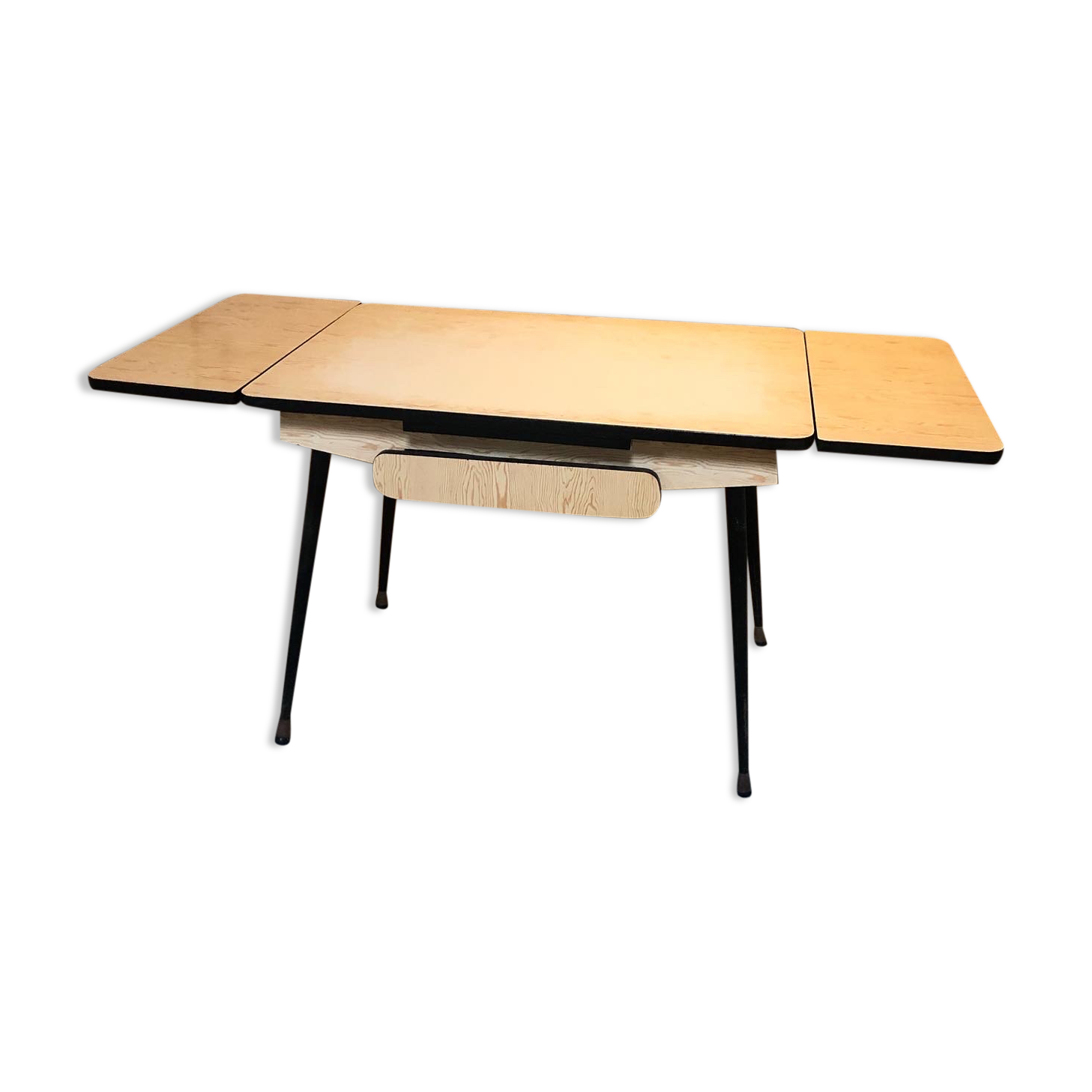 Formica table with extensions