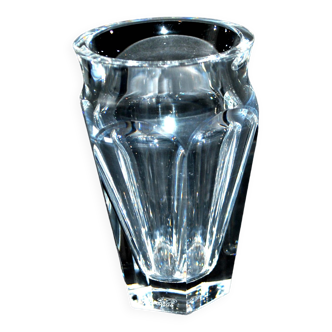 Vase baccarat nelly en cristal taillé à côtes plates harcourt 12.5cm
