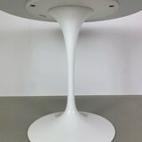 Eero Saarinen Tulip Dining Table white