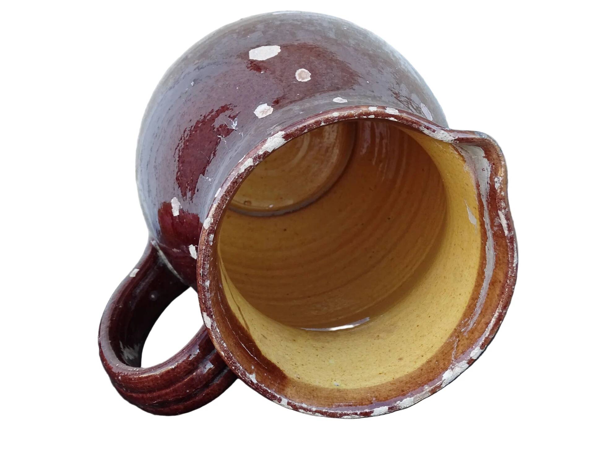 Pichet ancien en faïence française brune à intérieur émaillé jaune