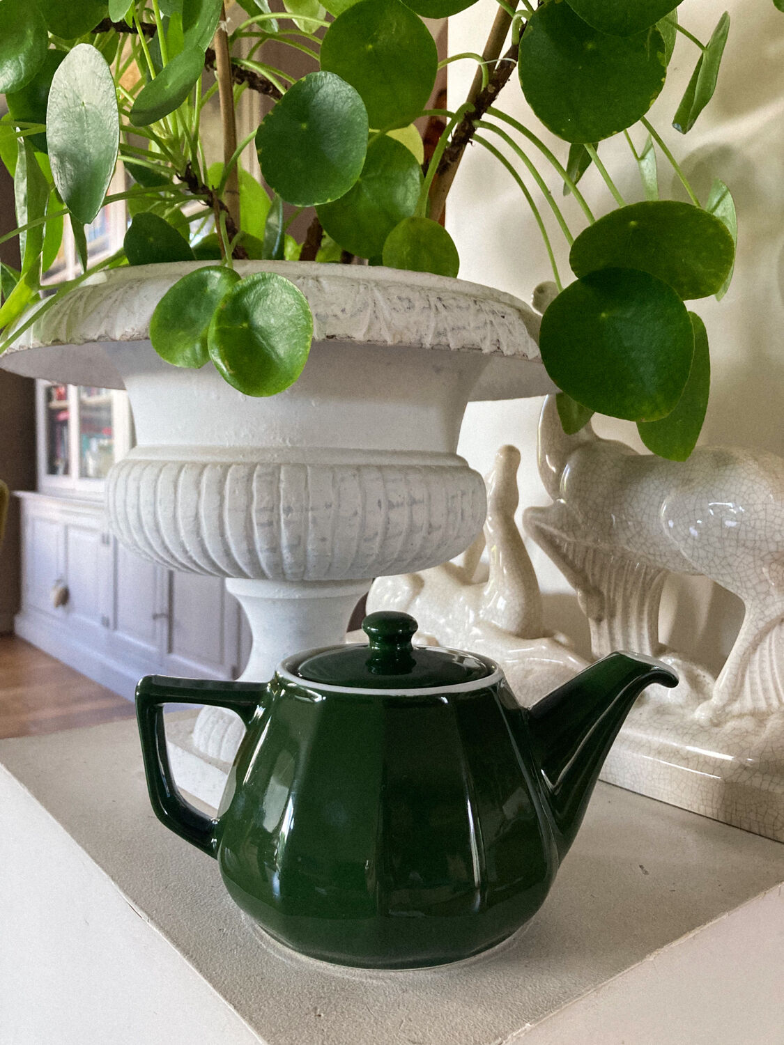 Ceramic teapot