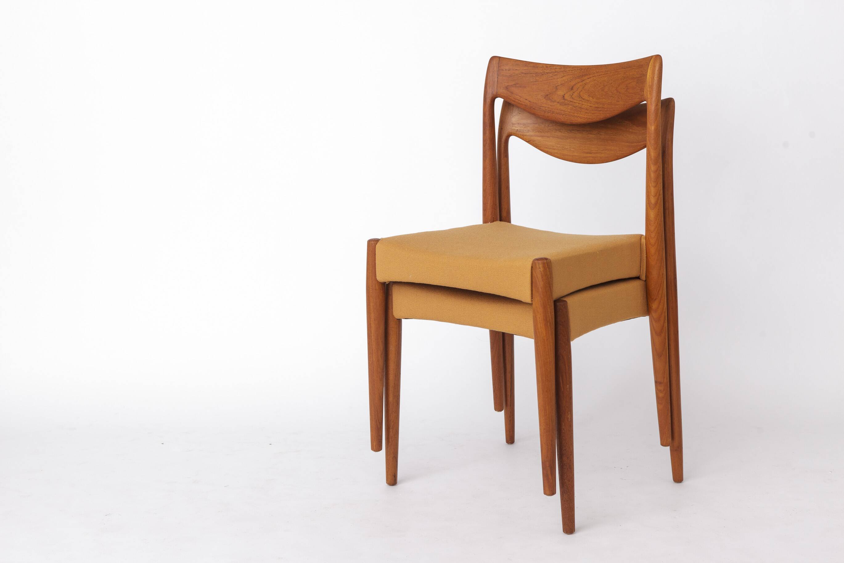 Pair of Bambi Dining Chairs by Rastad & Relling for Gustav Bahus, 1960s