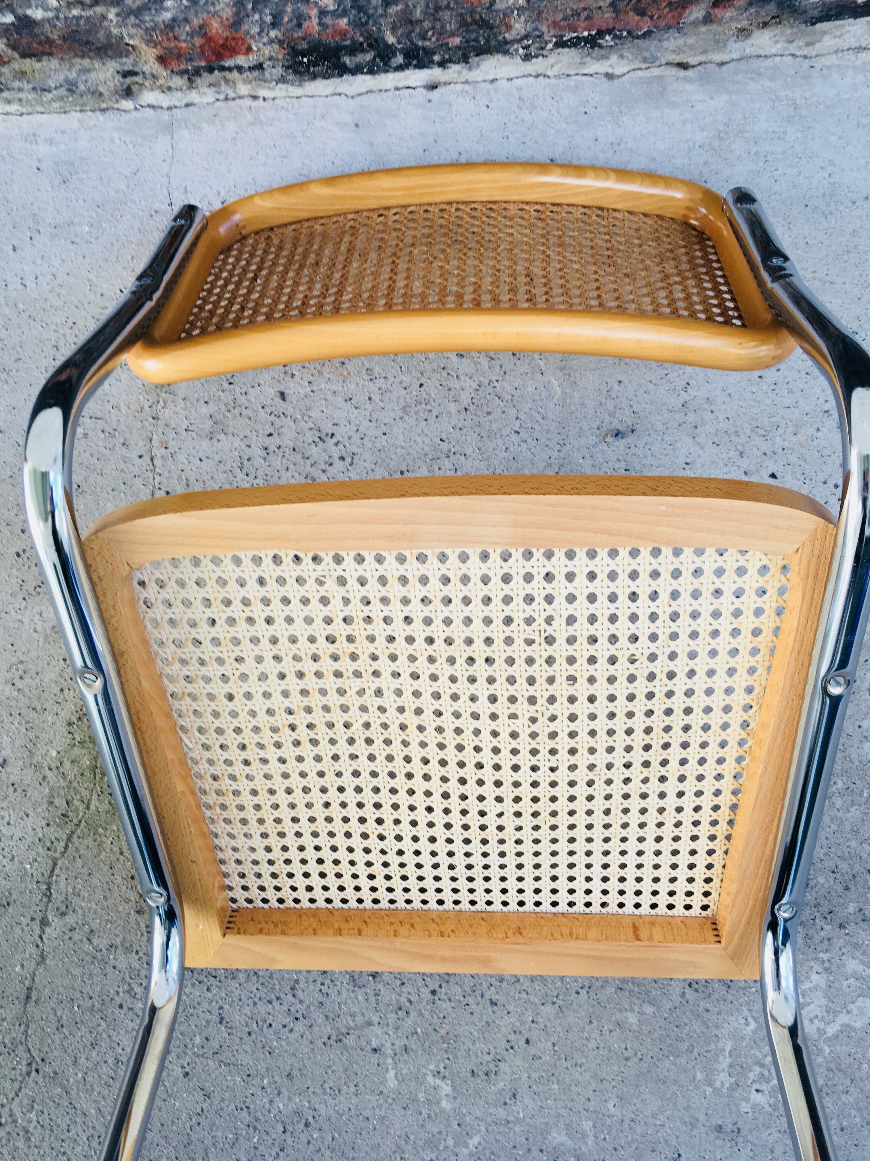 Chair model cesca B32 design by Marcel Breur