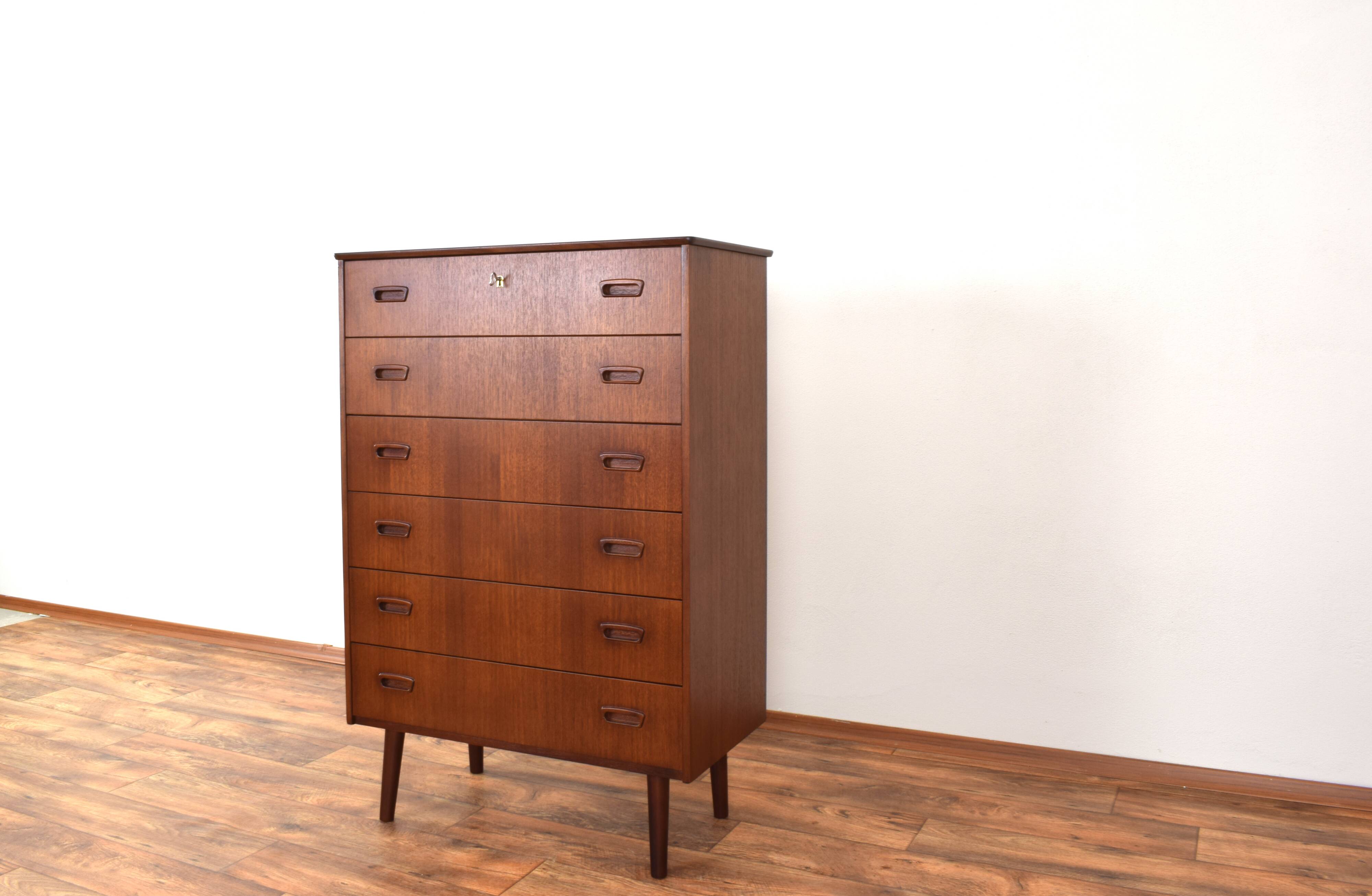 Mid-Century Danish Teak Chest of Drawers, 1960s.