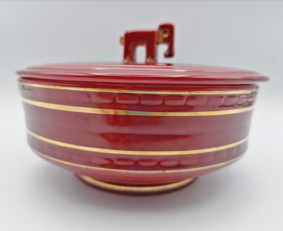 Elephant red ceramic box