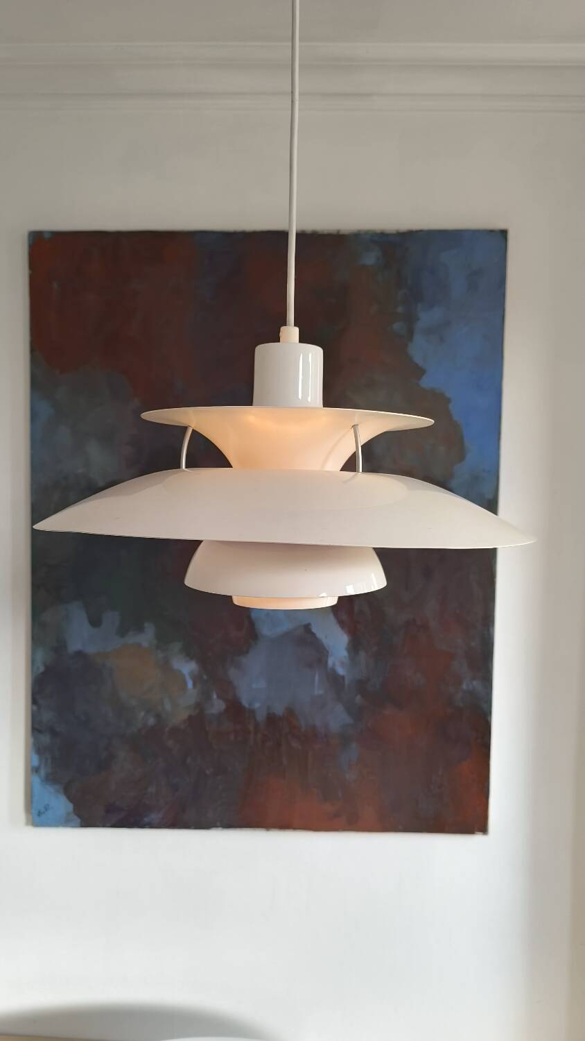 PH5 pendant light by Louis Poulsen