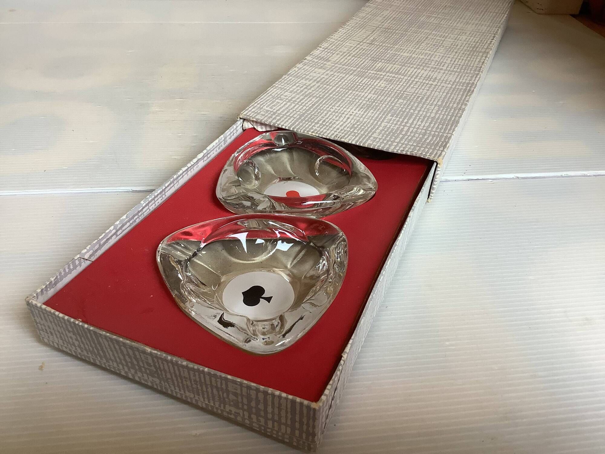 Four ashtrays playing cards spade diamond club heart
