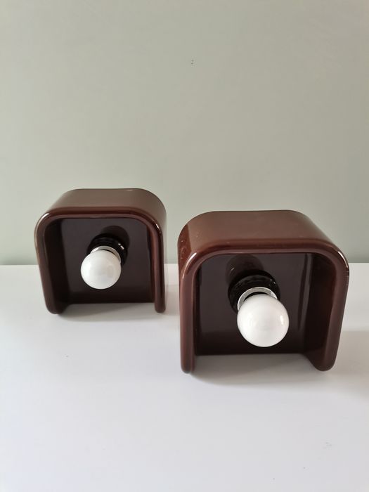 2 Jet wall lamps by Makio Nasuike for Guzzini