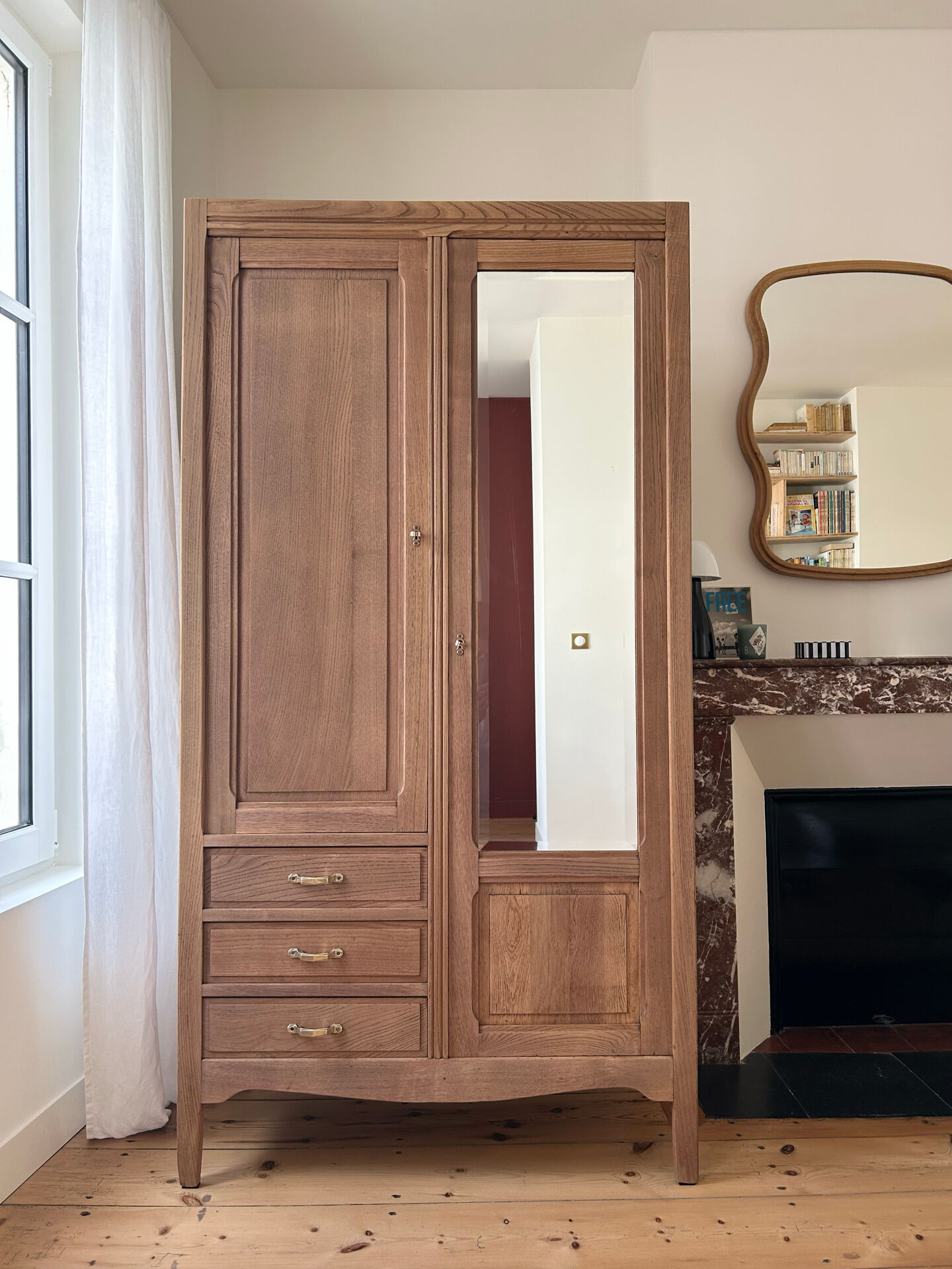 Armoire Parisienne en chêne brut 