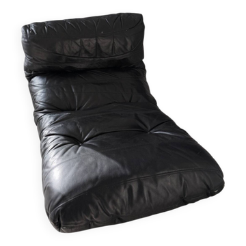 Fauteuil Marsala en cuir noir par Michel Ducaroy édition Ligne Roset