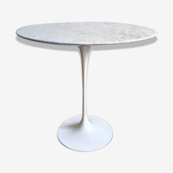 Side table by Eero Saarinen for Knoll International 1970