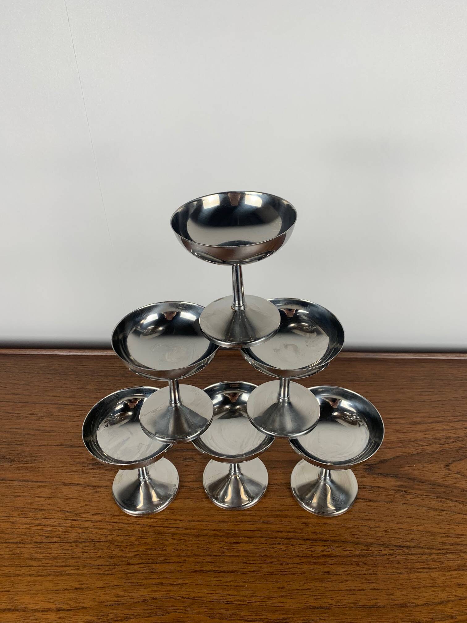 Set of 6 stainless steel ice cream cups