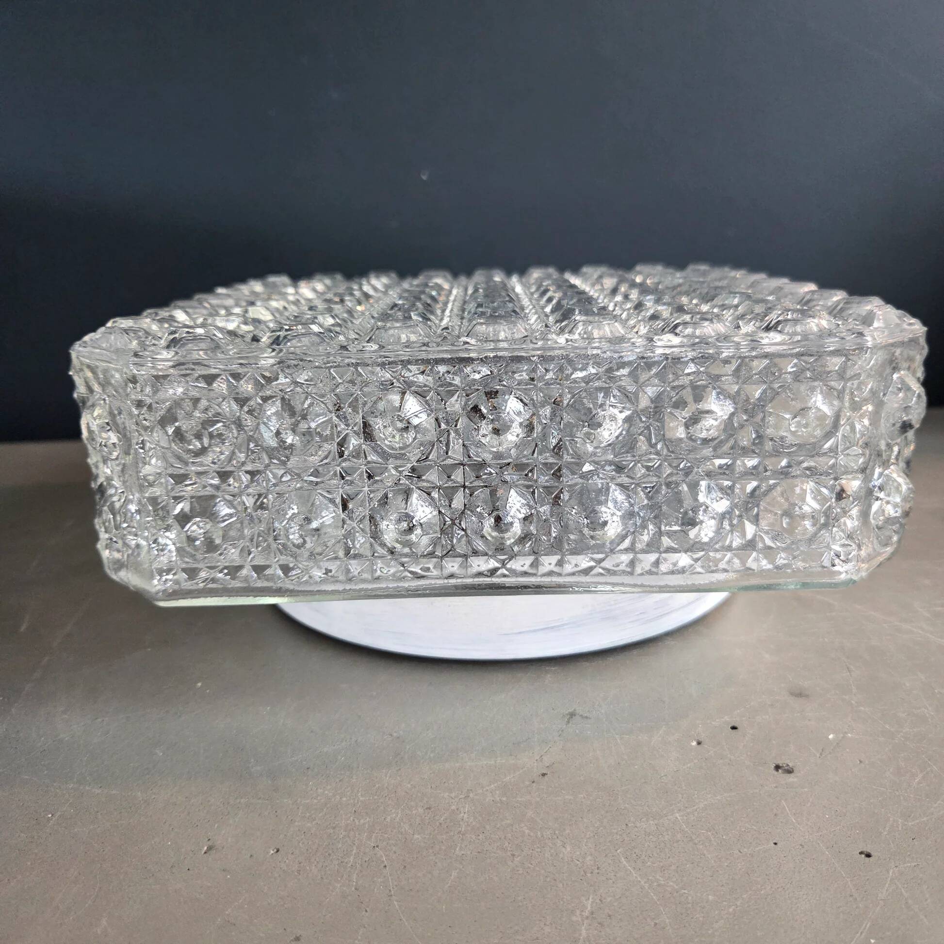 Plafonnier ou applique en verre moulé