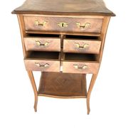 Table d’appoint marquetée de style Louis XV – vers 1900