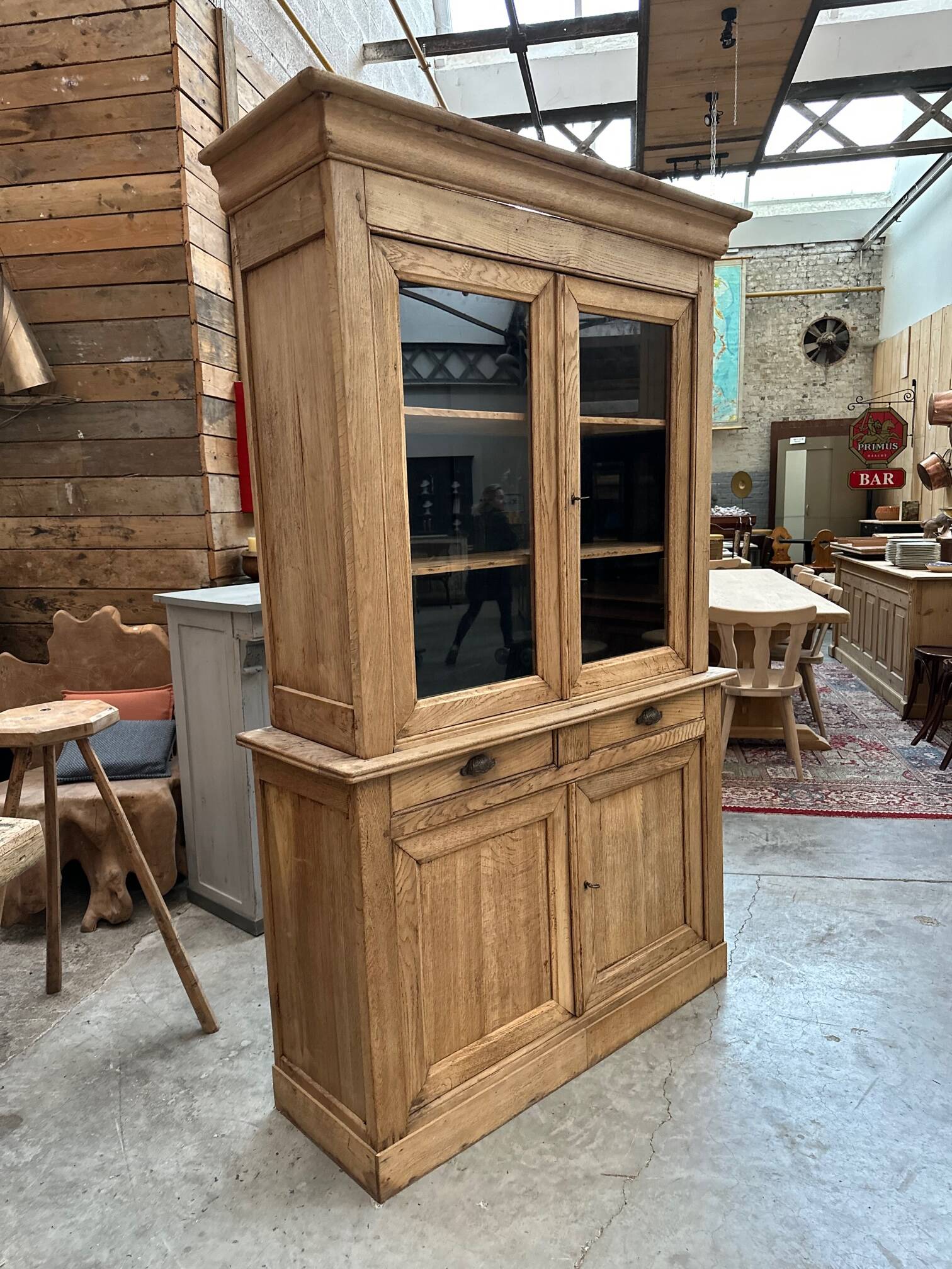 Late 19th century dresser in solid oak