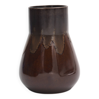 Petit vase en céramique marron