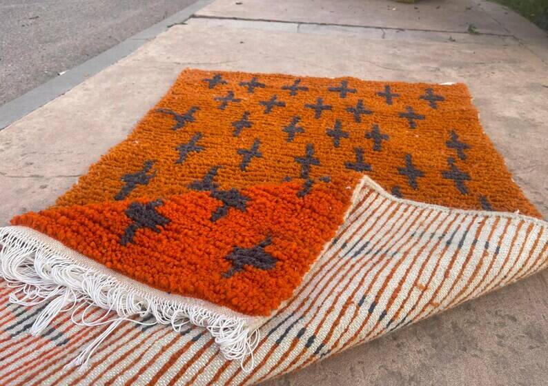 Hand-knotted Moroccan wool rug 150/250cm