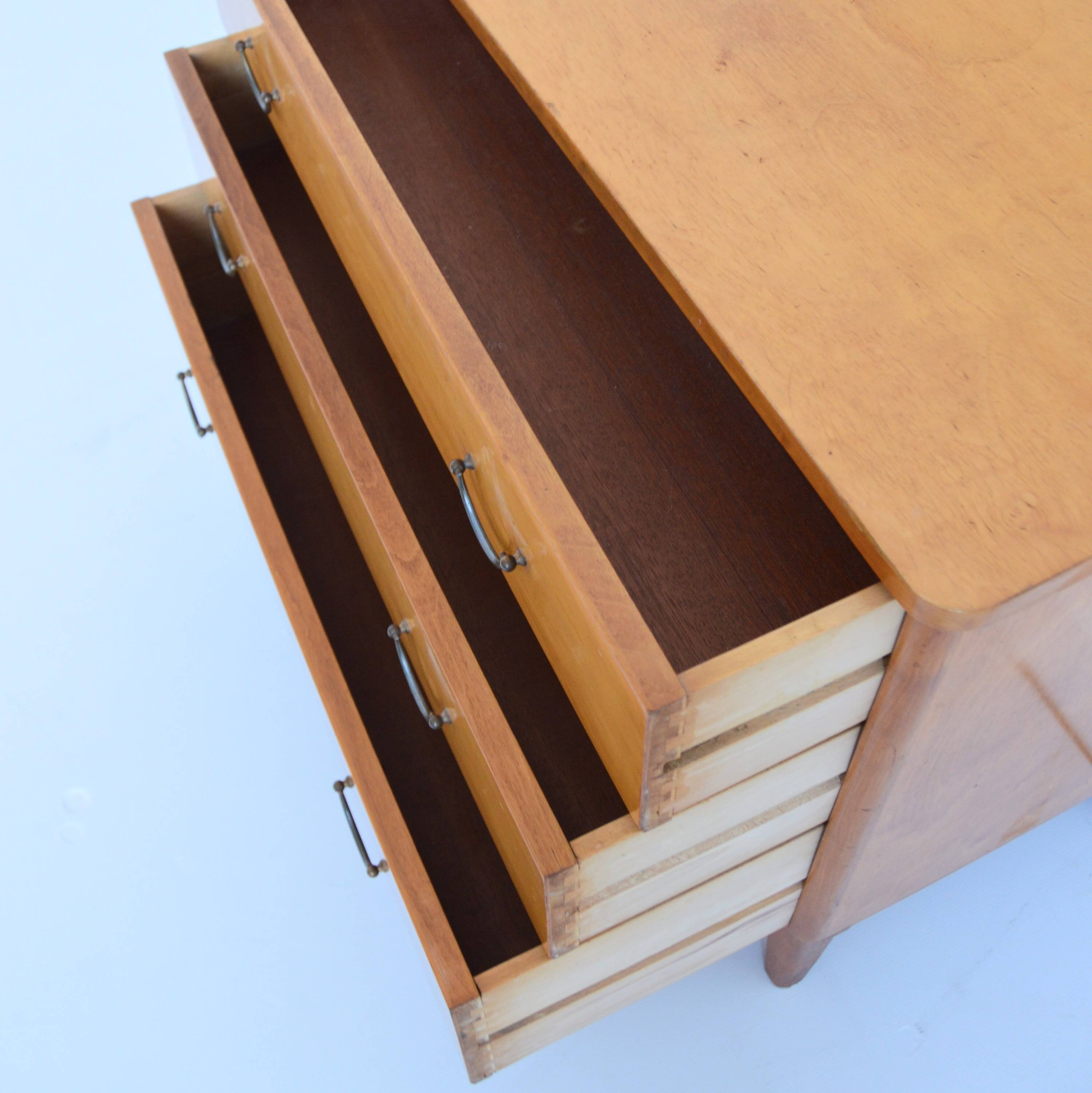 Vintage 1950s/60s chest of drawers with 3 drawers