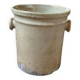 Pot to confit in earth
