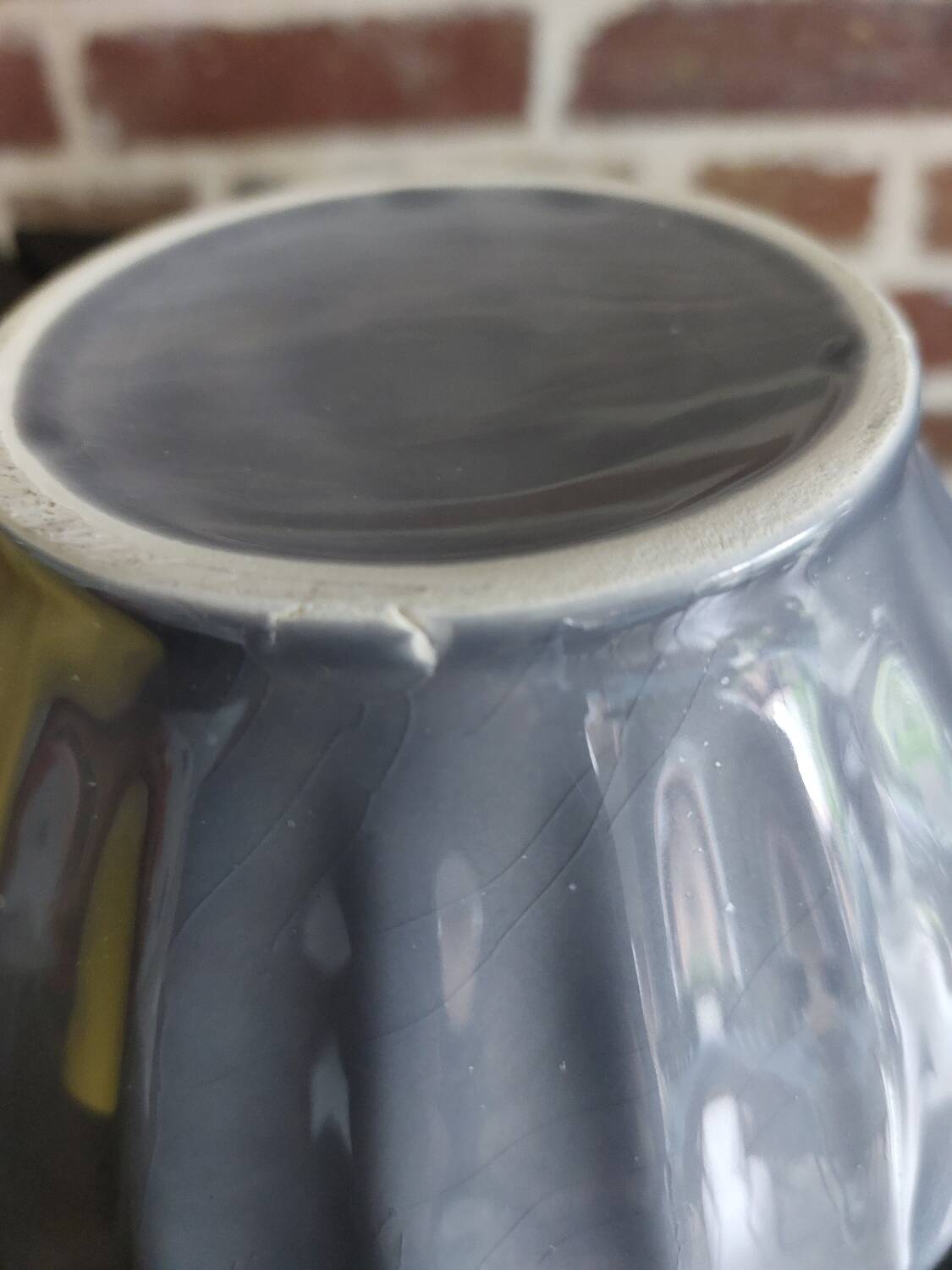 Ribbed earthenware bowl