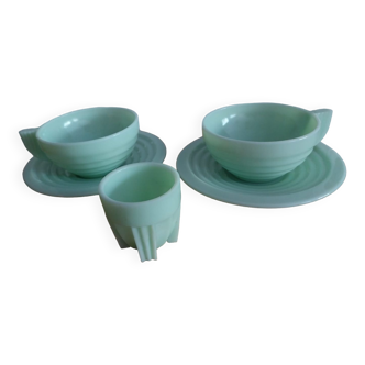 Arcopal mint opaline cups and matching egg cup
