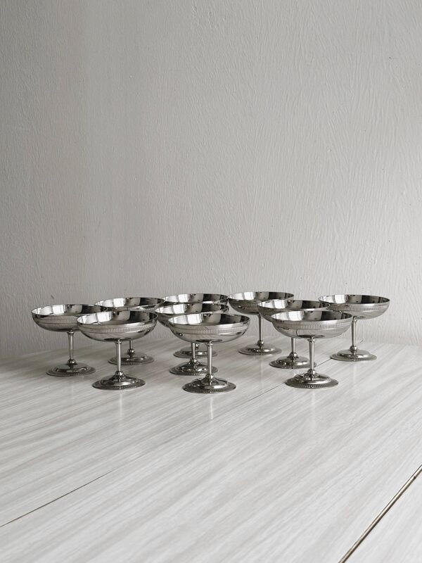 10 coupelles sur pied en inox style Letang Remy