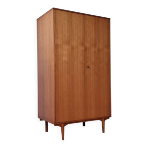 Armoire du milieu du