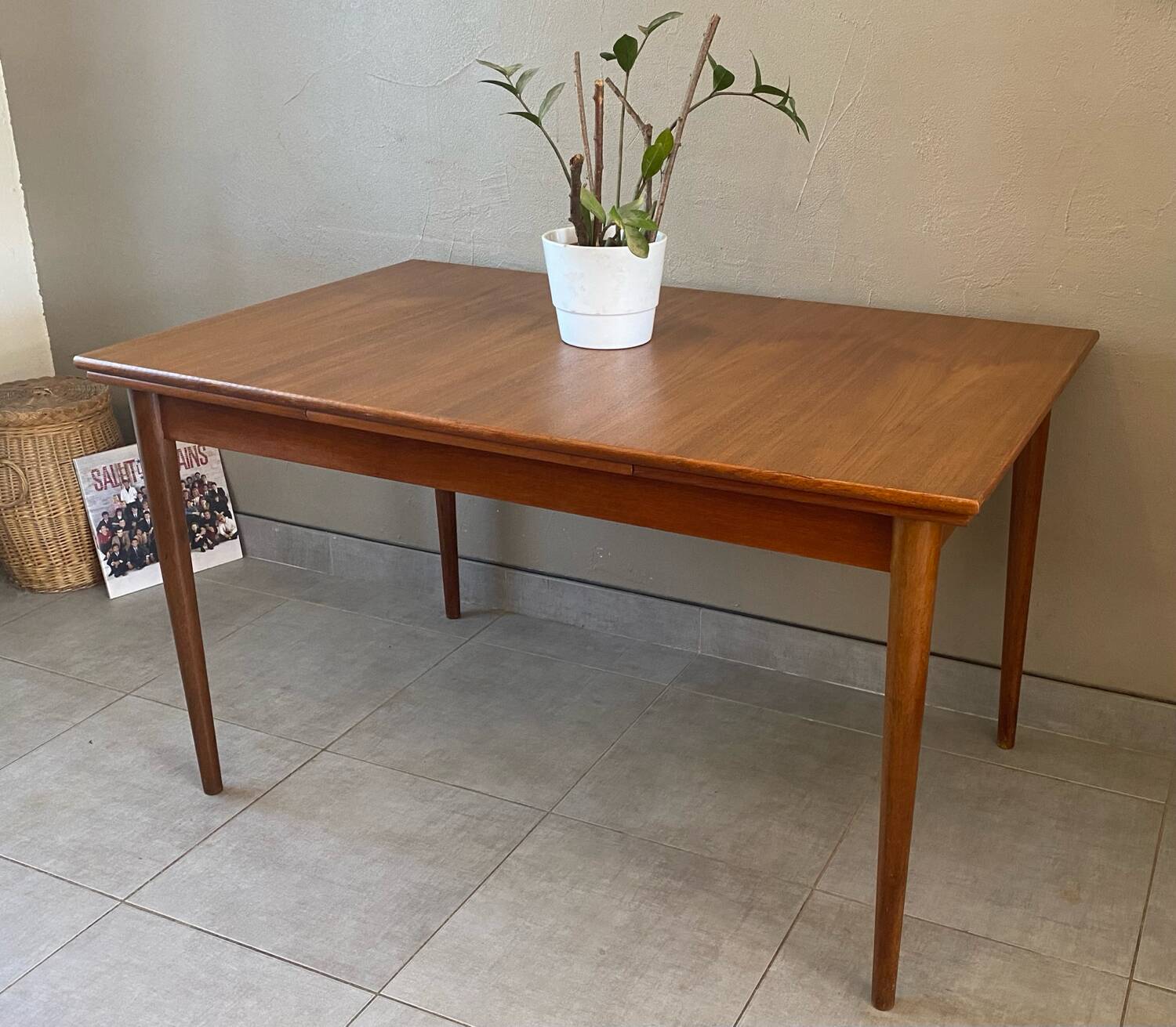 Vintage teak table with extensions
