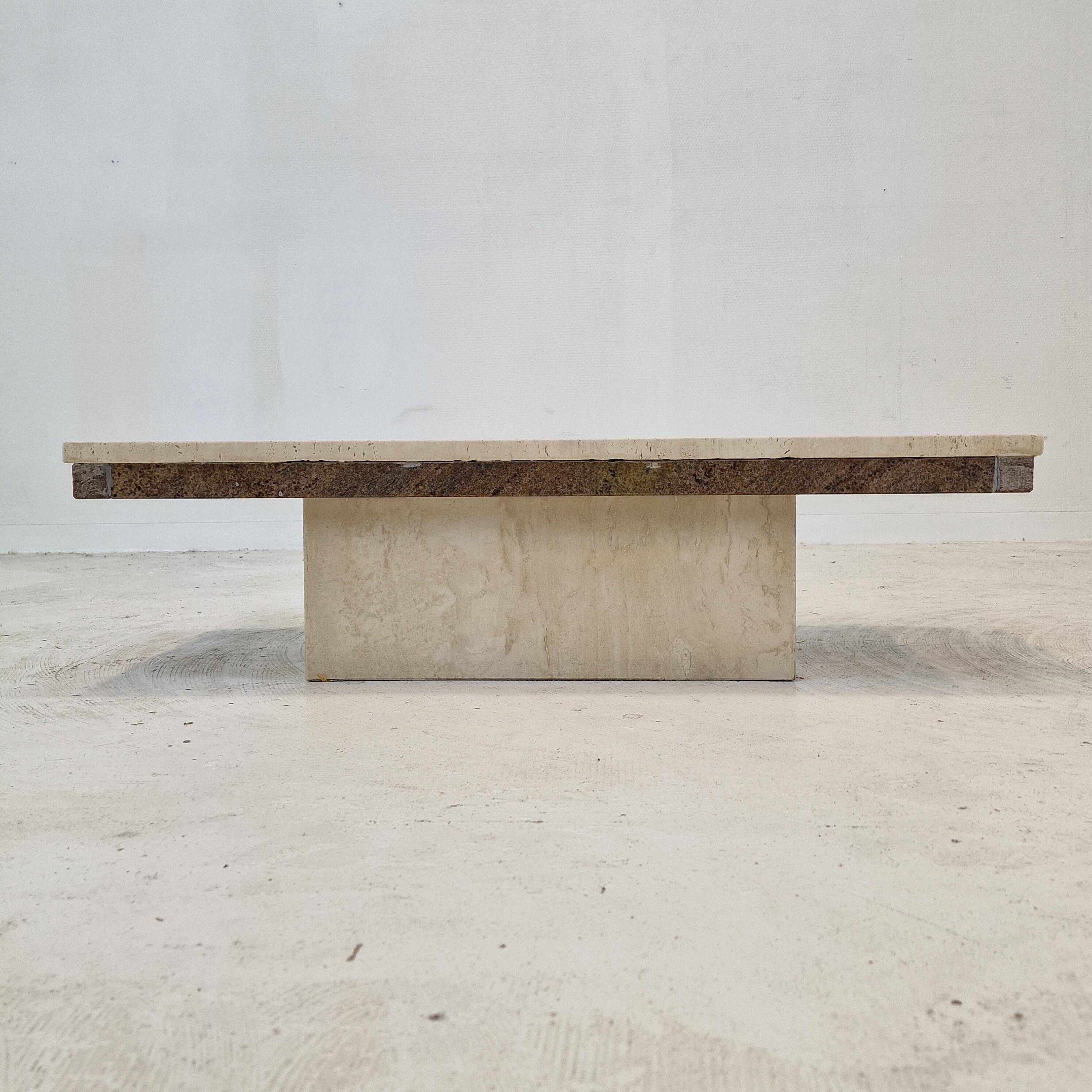 Table basse italienne en travertin et granit