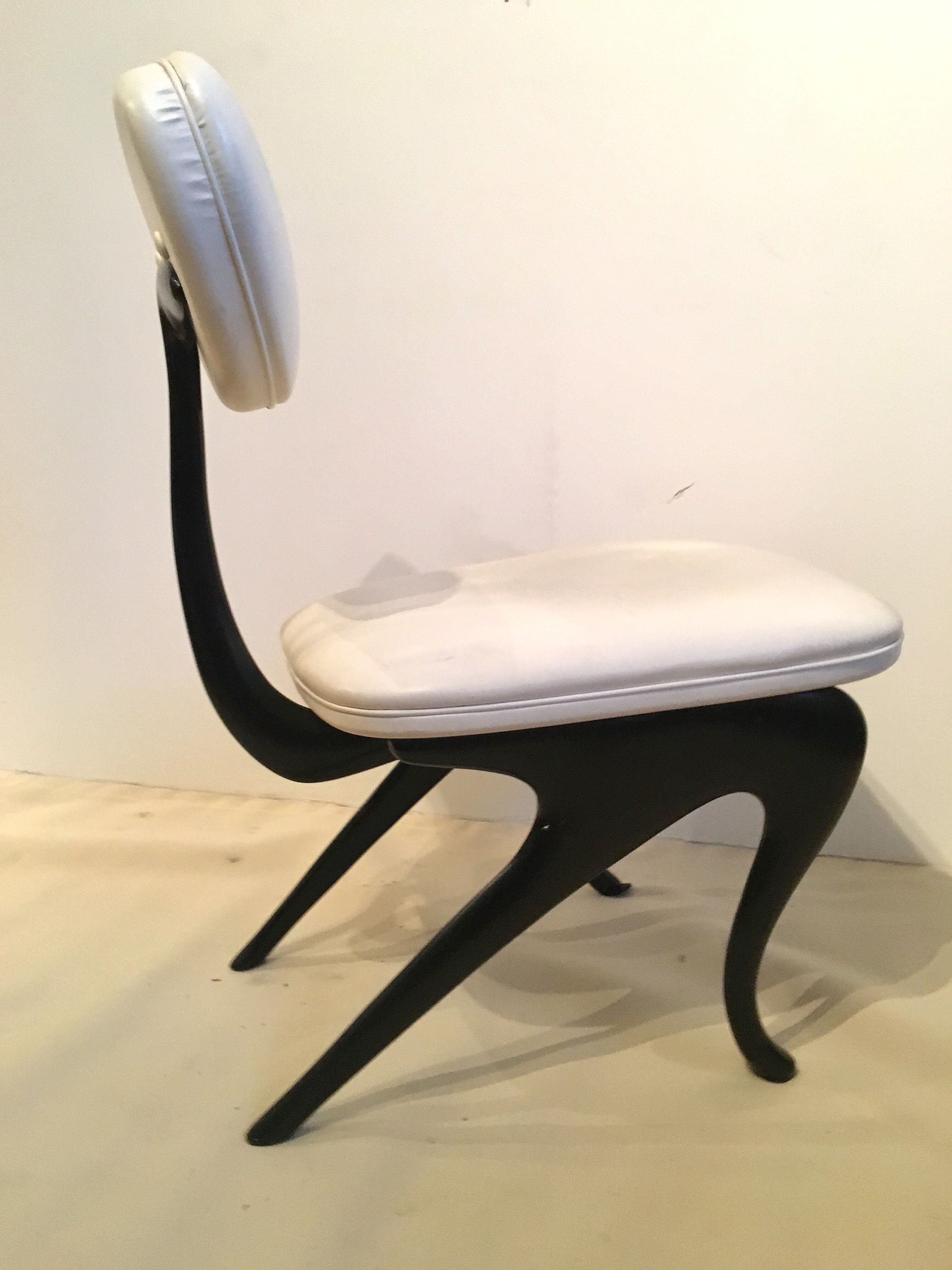 Une Paire de Fauteuils de Jordan Mozer