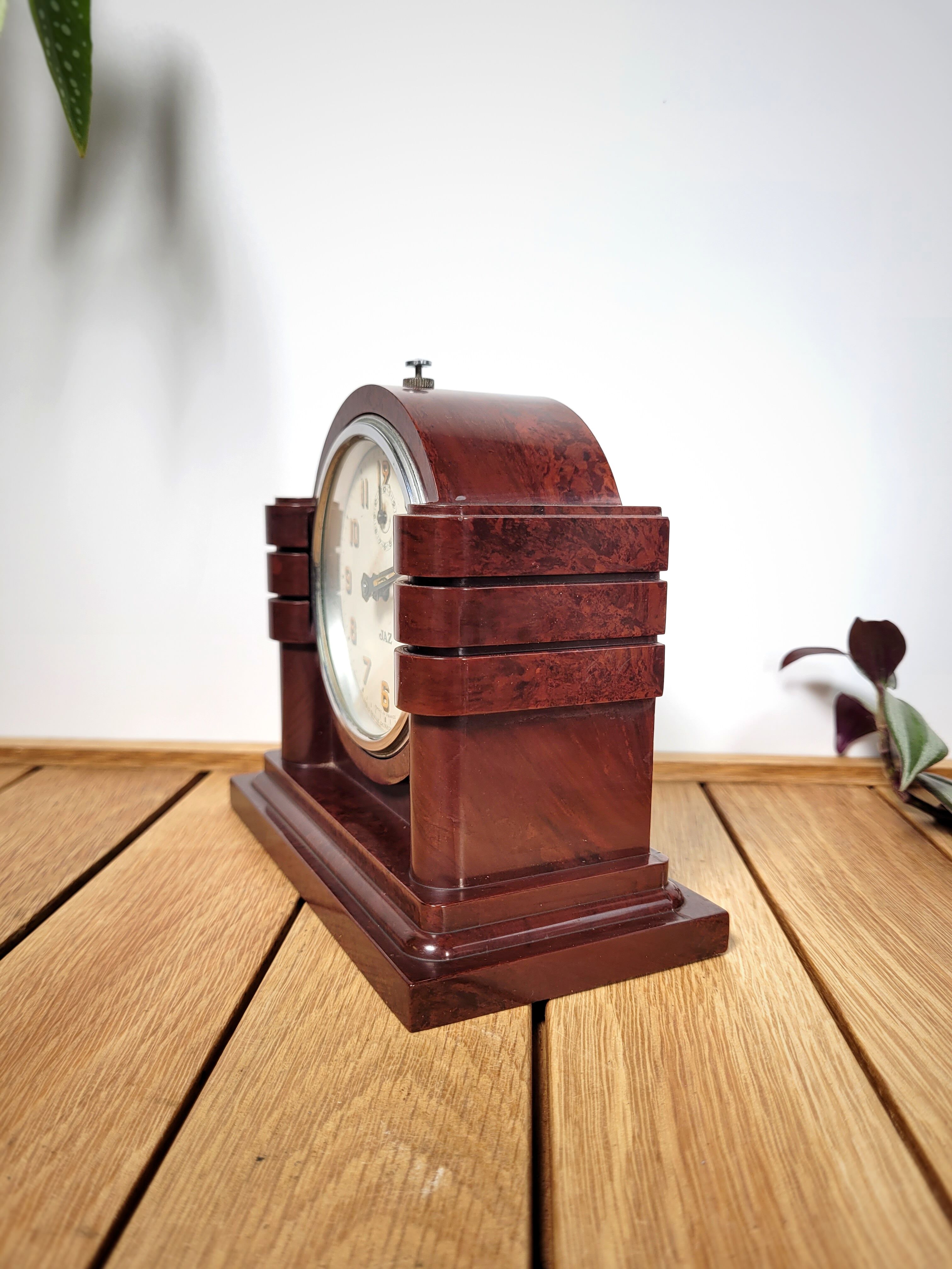 Clock awakening jazz bakelite