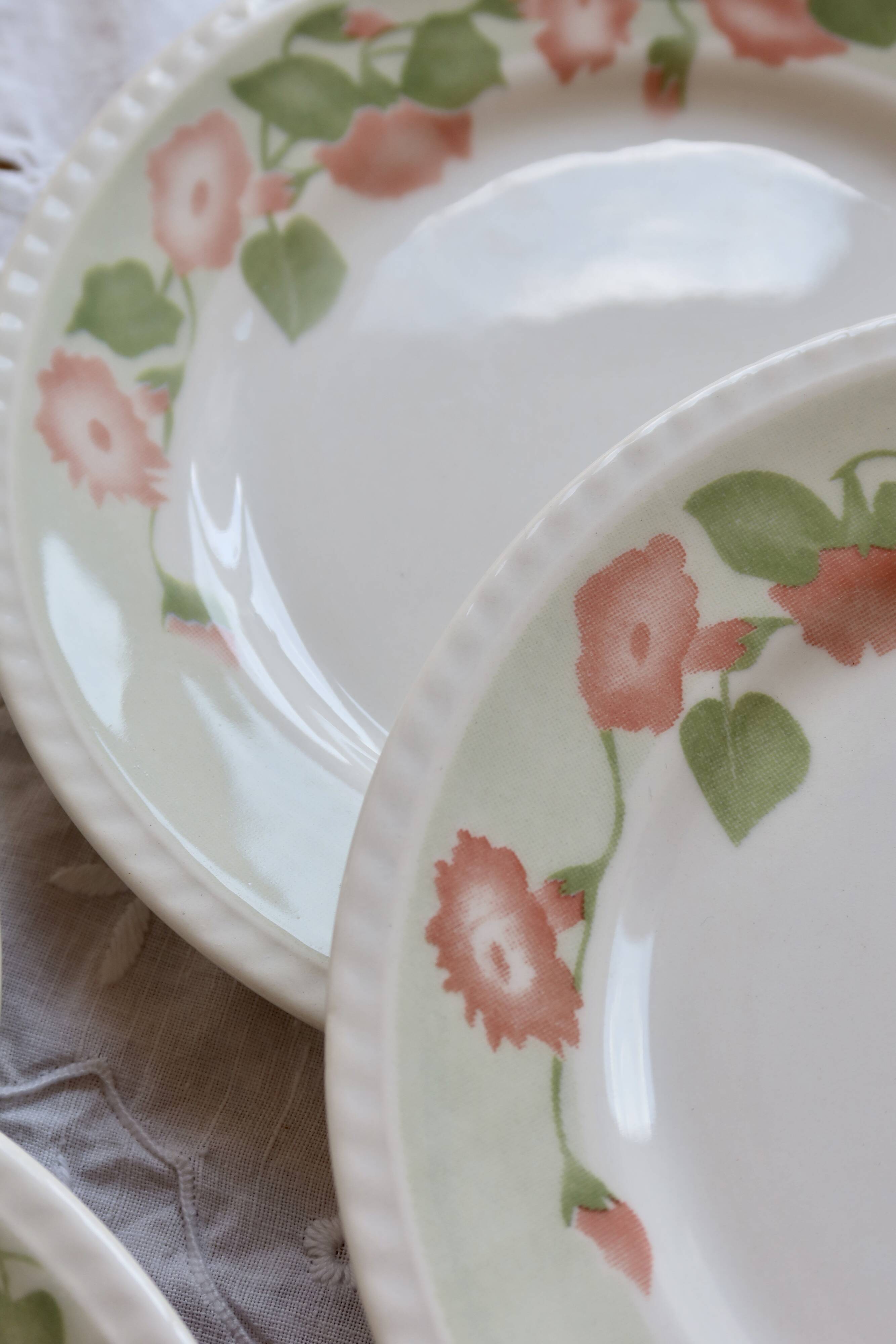 6 vintage dessert plates English earthenware Oxford floral pattern