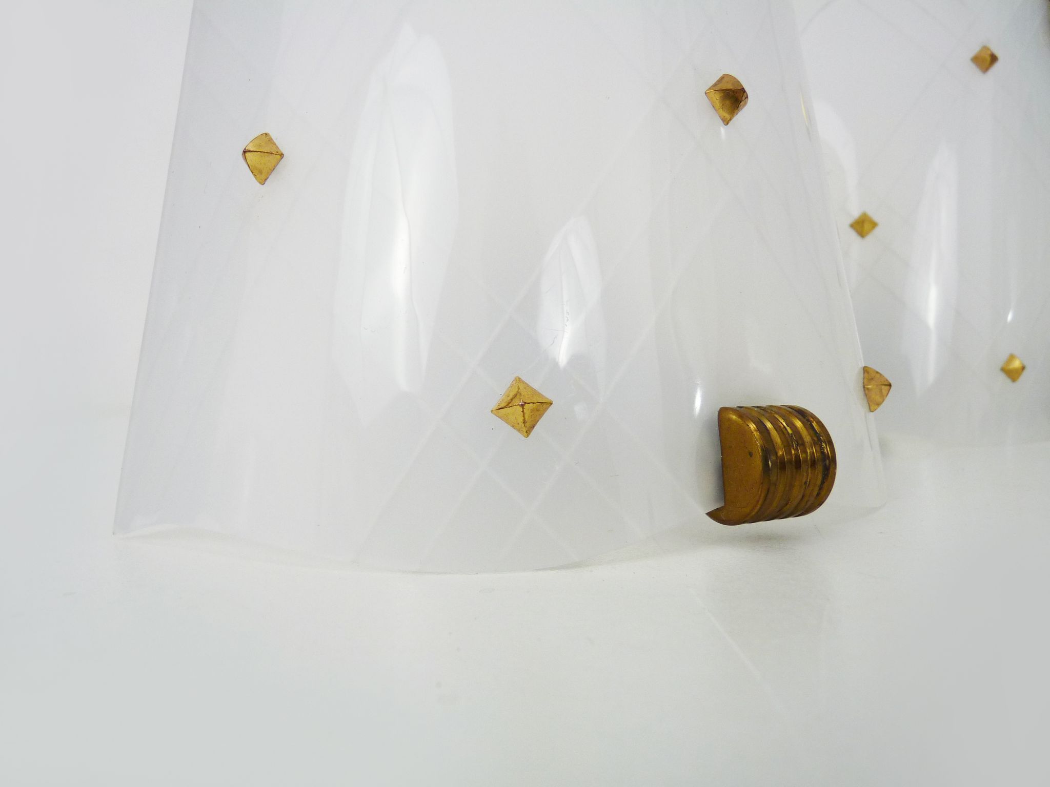 Pair of vintage wall lamps in Plexiglas and Rockabilly brass. Year 50