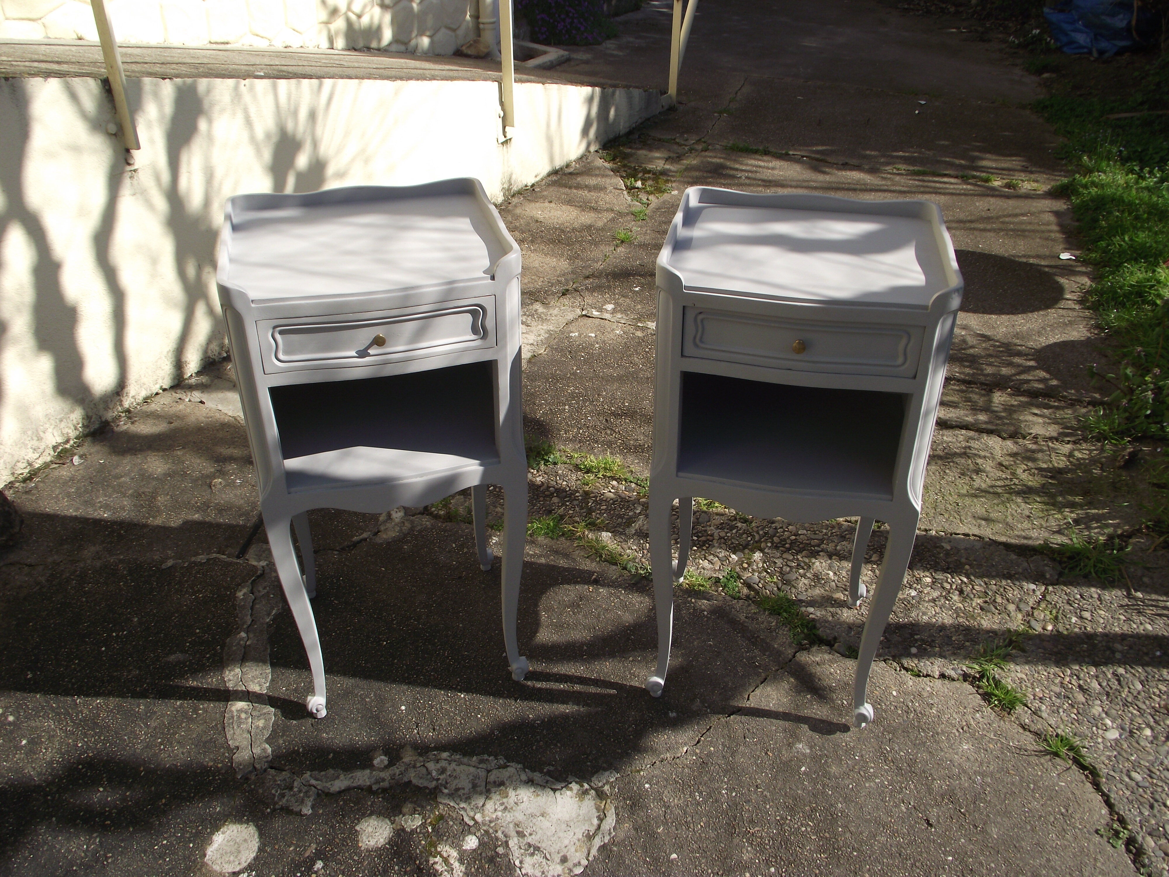 Pair of bedside tables in the style of Louis XV painted.