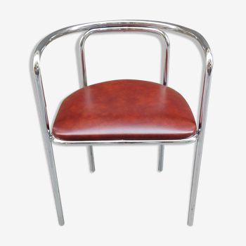 Chair in metal