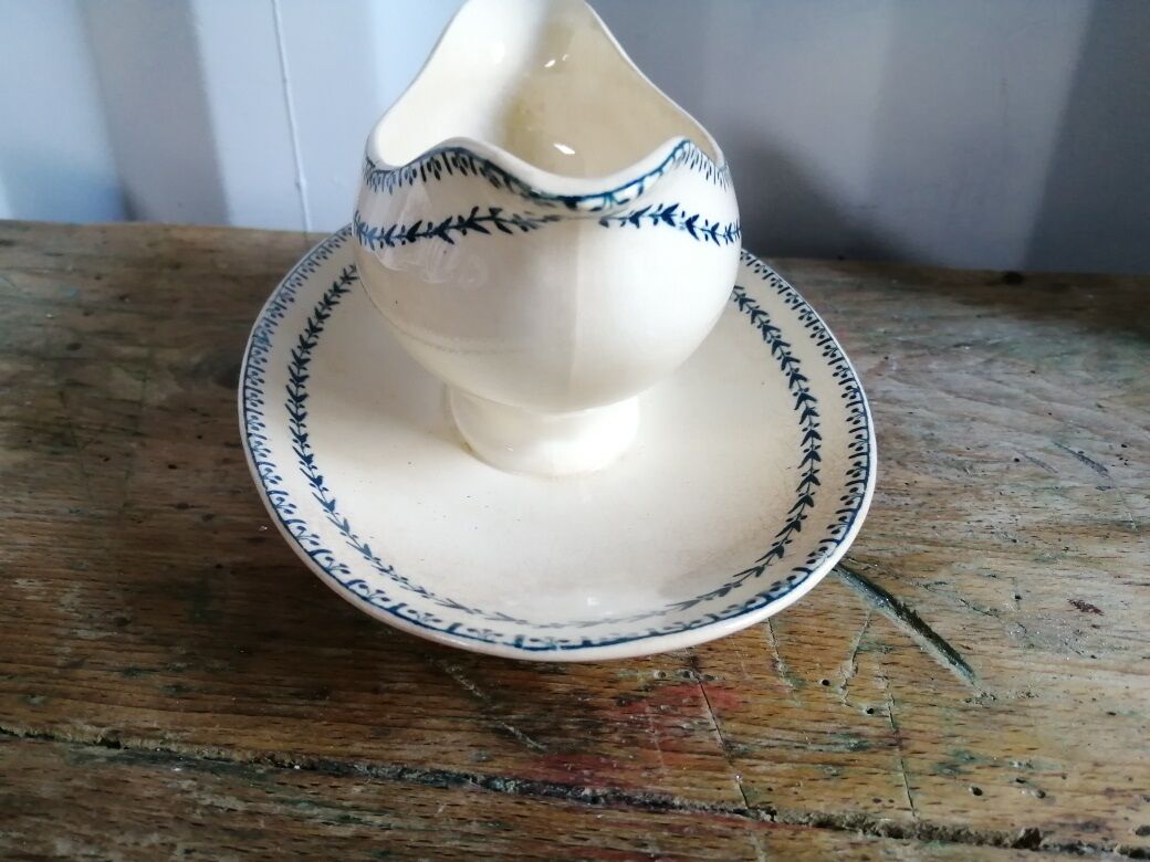 Carlos Vintage Antique Porcelain Saucière