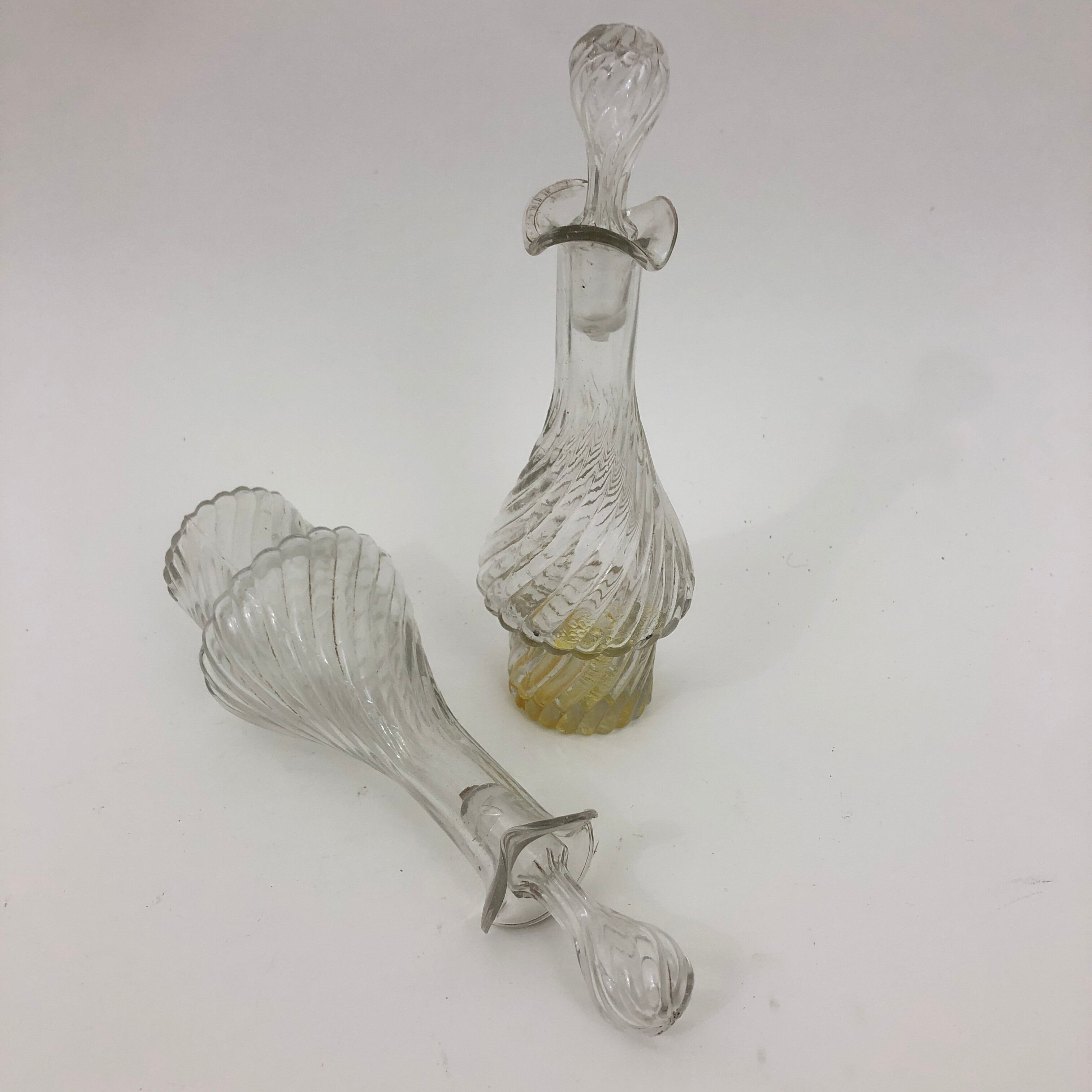 Oil and glass winemaker